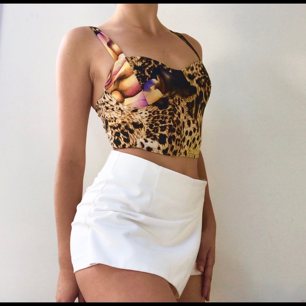 Leopard Crop Top - Picture 2 of 4